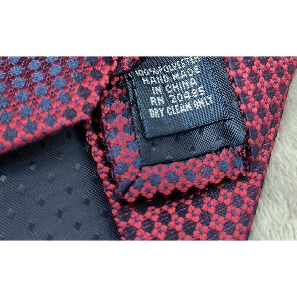 Isaac Mizrahi New York Tie Men's Red Black Geometric Design Necktie 60" - Picture 5 of 8